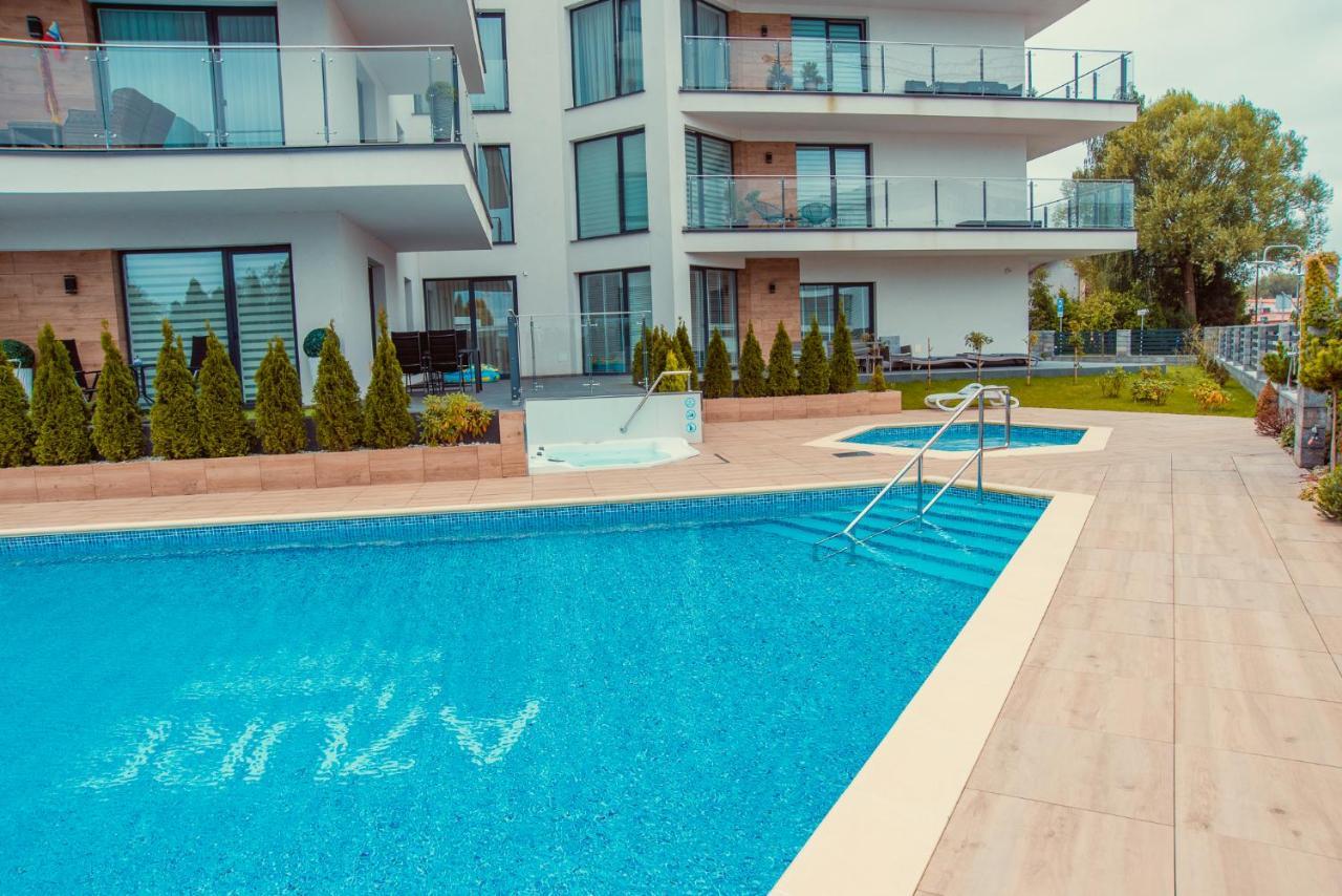 AZURE Mare Apartamenty B&M Kolobrzeg Bagian luar foto